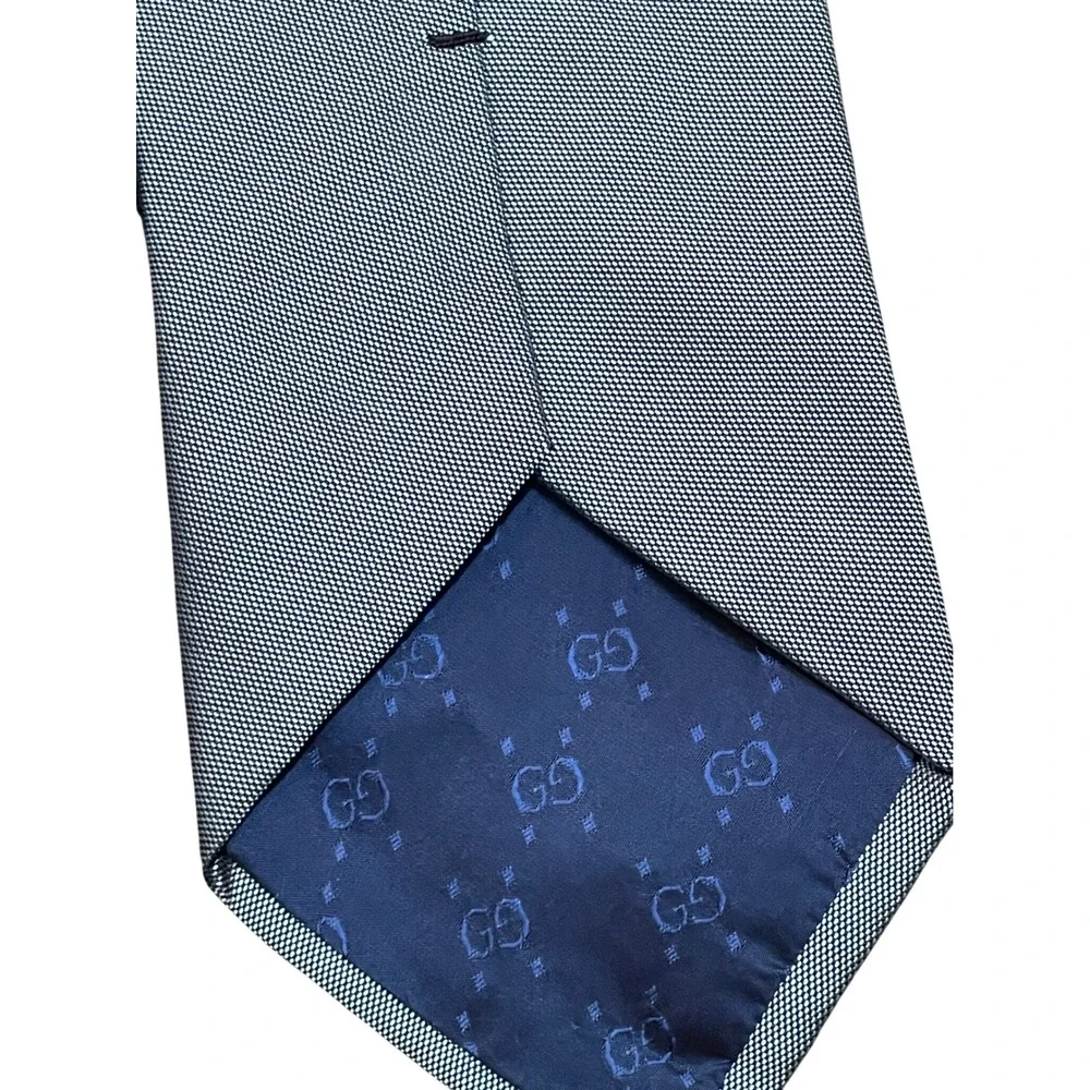 Vintage Gucci Mens Silk Necktie Grey Blue Textured Woven Designer Tie Italy I10